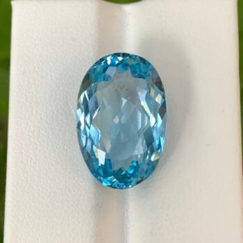 16.5 CT's Loupe Clean Swiss Blue Oval Cut Topaz, Swiss Topaz, Oval Cut Topaz, Blue Topaz, Blue Swiss Topaz, Topaz, Topaz Gemstone