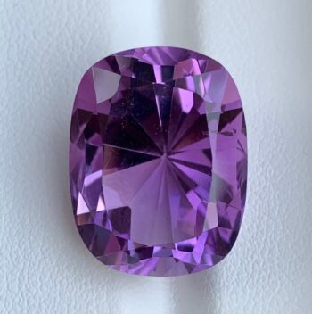 19 CT's Loup Purple Cushion Cut Amethyst, Brilliant Cut Amethyst, Cut Amethyst, Amethyst Gemstone, Amethyst, Amethyst Cut Gemstone