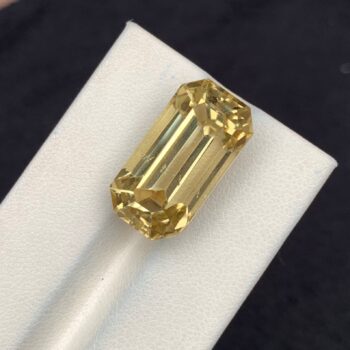 24 Carats Natural Golden Yellow Kunzite Gemstone, Kunzite Gemstone, Kunzite, Yellow Kunzite Gemstone, Yellow Kunzite