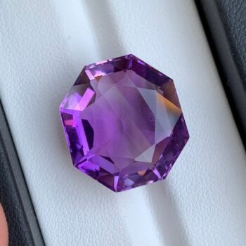 22.5 CT's Loup Purple Concave Cut Amethyst, Brilliant Cut Amethyst, Cut Amethyst, Amethyst Gemstone, Amethyst, Amethyst Cut Gemstone