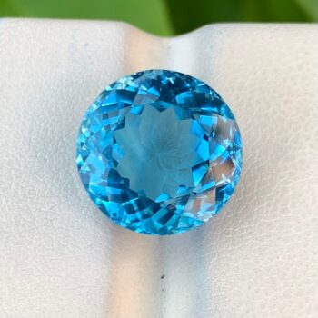 14.5 CT's Loupe Clean Swiss Blue Brilliant Cut Topaz, Swiss Topaz, Oval Cut Topaz, Blue Topaz, Blue Swiss Topaz, Topaz, Topaz Gemstone