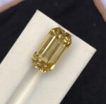 24 Carats Natural Golden Yellow Kunzite Gemstone