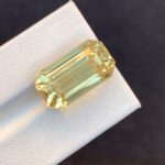 25 Carats Natural Golden Yellow Kunzite Gemstone