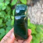 245g Beautiful Green Nephrite Jade