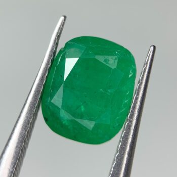 2 Ct's Green Emerald