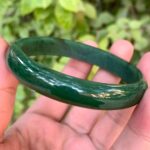 Best Quality Beautiful Green Nephrite Jade Bangle
