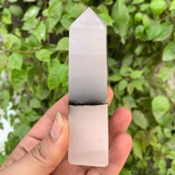 205g Beautiful UV-Reactive Pink Mangano Calcite Tower