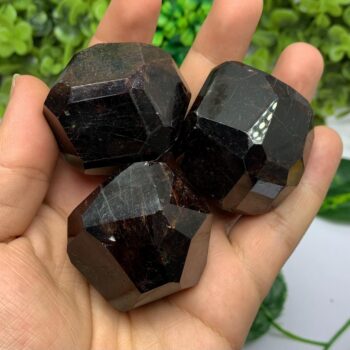 3 Pcs Best Quality Lustrous Red Almandine Faceted Garnet, Faceted Red Garnet, Almandine Garnet Crystal, Faceted Almandine Garnet, Red Garnet