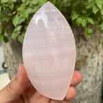 247g UV-Reactive Top Quality Pink Mangano Calcite Flame