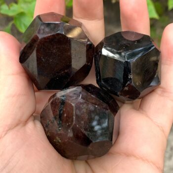 3 Pcs Best Quality Lustrous Red Almandine Faceted Garnet, Faceted Red Garnet, Almandine Garnet Crystal, Faceted Almandine Garnet, Red Garnet