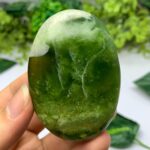 105g Best Quality Transparent Jade Palm Stone