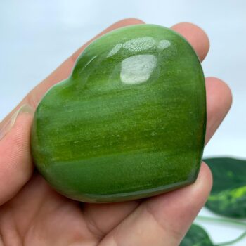 100g Beautiful Green Tremolite Heart Stone, Green Tremolite Heart, Polished Tremolite Heart, Polished Tremolite Heart Stone, Tremolite Heart
