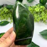 377g Beautiful Green Nephrite Jade