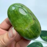 124g Best Quality Green Tremolite Palm Stone