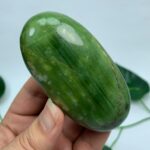 175g Top Quality Green Tremolite Palm Stone