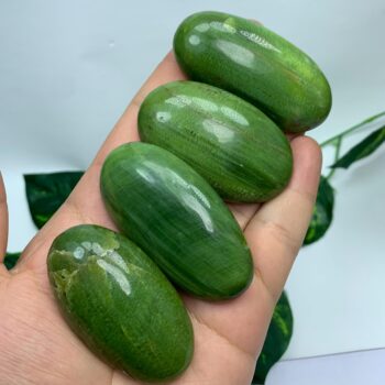 4 Pcs Best Quality Green Tremolite Palm Stone, Green Tremolite Palm Stone, Polished Tremolite Palm Stone, Polished Tremolite Palm, Tremolite