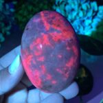 164g Beautiful UV Reactive Hackmanite Palm Stone