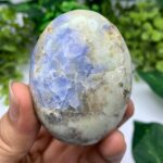 137g Beautiful UV Reactive Hackmanite Palm Stone