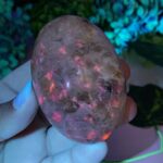 136g Beautiful UV Reactive Hackmanite Palm Stone
