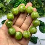 105g Beautiful Green Jade Beads Bracelet