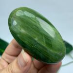 82g Top Quality Green Tremolite Palm Stone