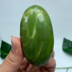 97g Top Quality Green Tremolite Palm Stone