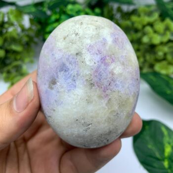 165g Beautiful UV Reactive Hackmanite Palm Stone, Hackmanite Palmstone, Purple Hackmanite Palm Stone, Hackamnite Palm Stones, Hackmanite