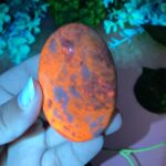 114g Beautiful UV Reactive Hackmanite Palm Stone
