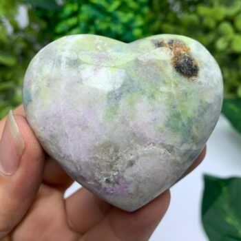 142g Beautiful UV Reactive Hackmanite Heart Stone, Hackmanite Heartstone, Purple Hackmanite Heart Stone, Hackamnite Heart Stones, Hackmanite