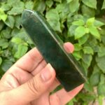 185g Beautiful Quality Green Nephrite Jade Tower